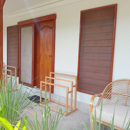 Kura Kura House Hotel Sekongkang Buitenkant foto
