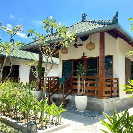 Kura Kura House Hotel Sekongkang Buitenkant foto